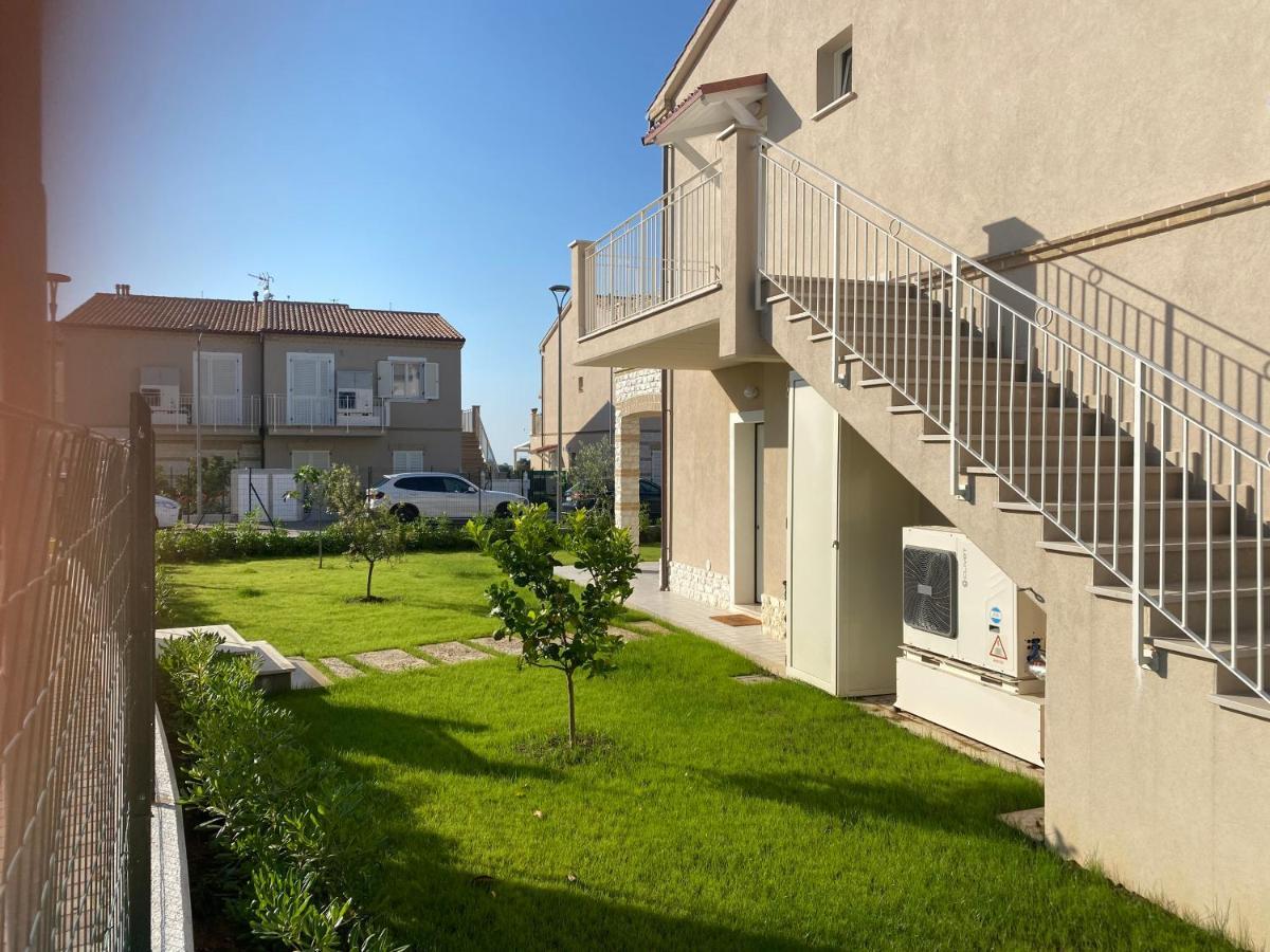Nuovo Trilocale Con Giardino, Aria Condizionata Apartment Sirolo Luaran gambar